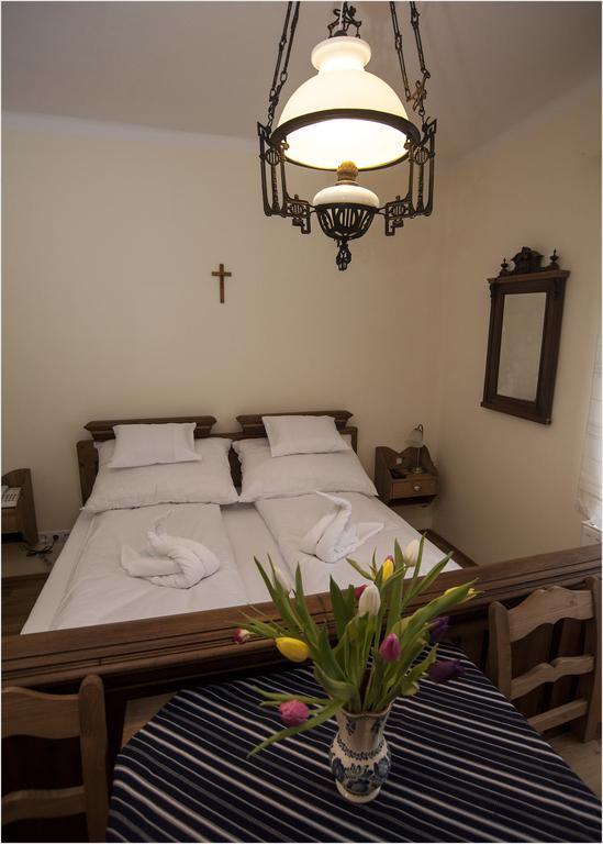 Szent Gellert Borhaz Es Vendegfogado Bed & Breakfast Mako Room photo